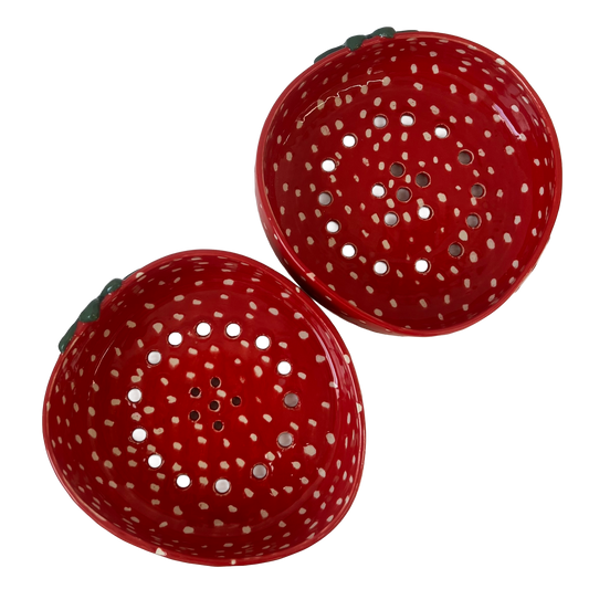 strawberry colander